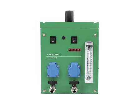 AIRSTREAM ST имеет возможность присоединения 2-х ручных аппаратов горячего воздуха AIRSTREAM ST имеет возможность присоединения 2-х ручных аппаратов горячего воздуха